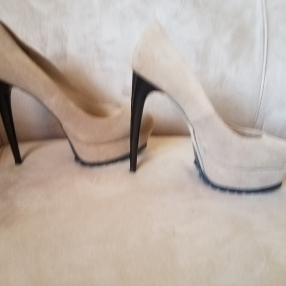 COPY - NWOT Bebe high heels - Picture 3 of 4